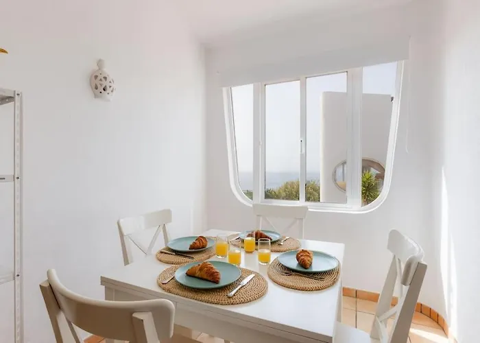 Solemar - Ocean View 1 Bedroom For 4 In Appartamento